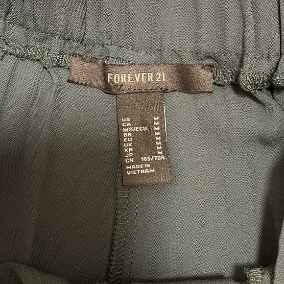 Green dress pants - Picture 4 of 4